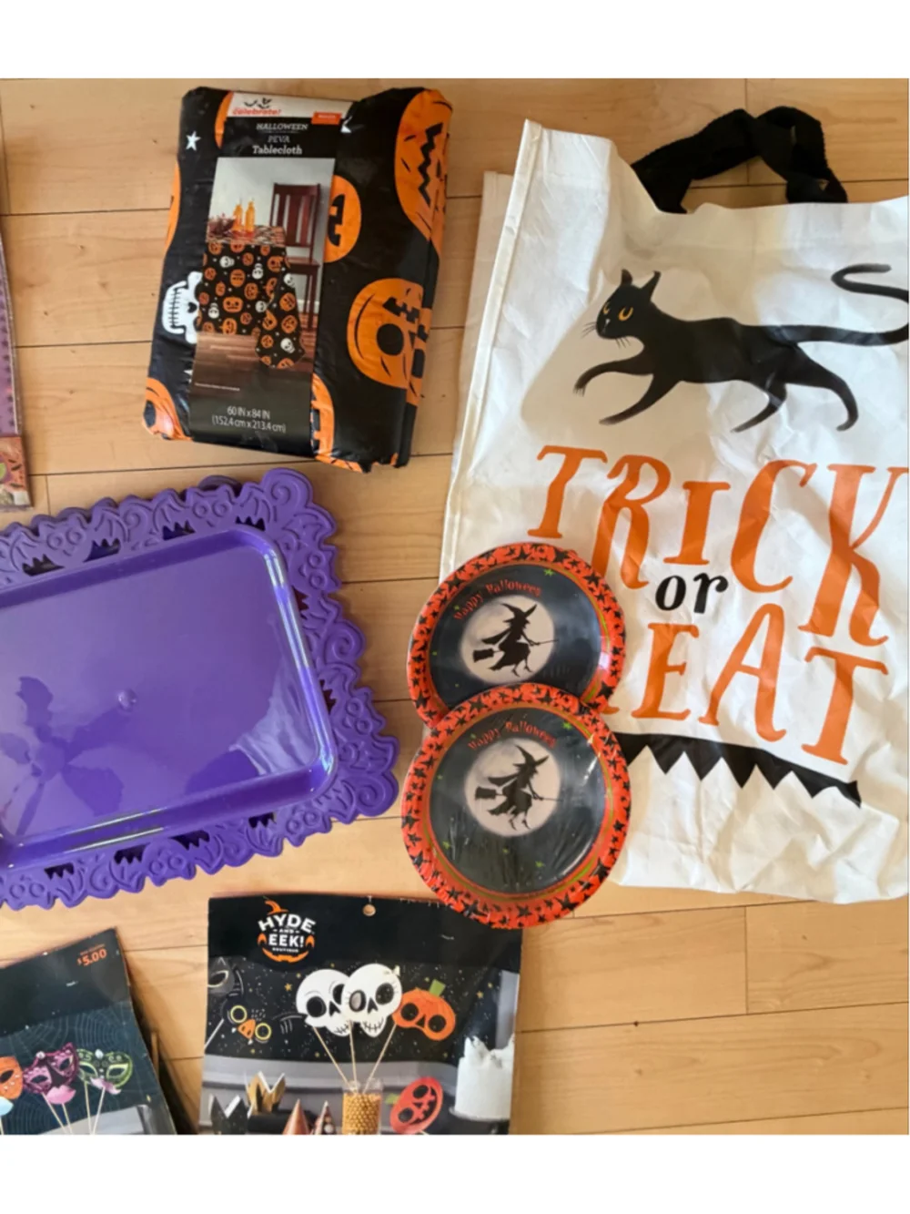Halloween Party Decor Supplies Lot Plates Cups Photo Props Trays Tablecloth